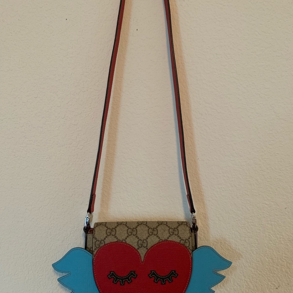 gucci - Picture 3 of 3